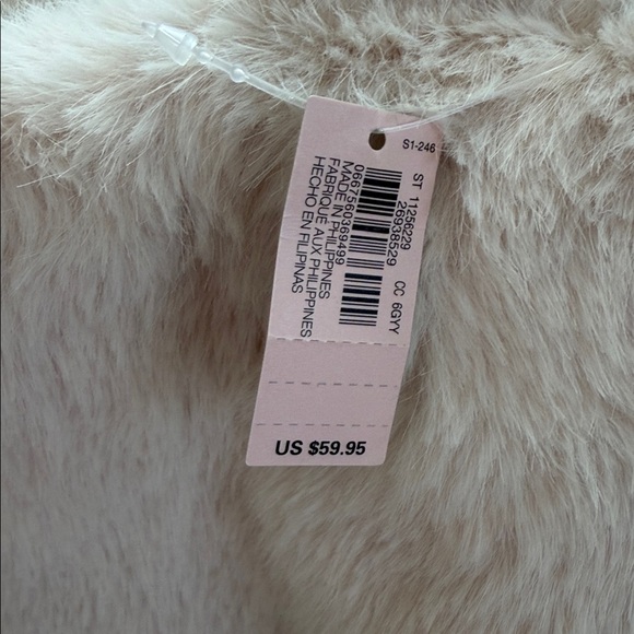 NWT Victoria’s Secret Plush Faux-Fur Tote Bag in Light Beige Limited Edition - Picture 3 of 6